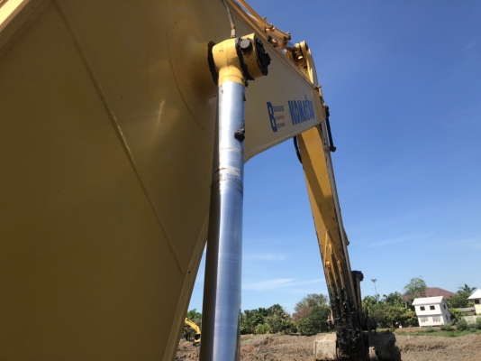 ขายรถขุดPC200-7/ปี2010..เอกสารพร้อม ขายรถขุดPC200-7/ปี2010..เอกสารพร้อม