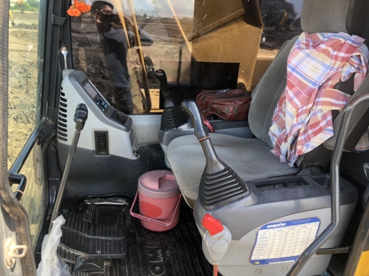 ขายรถขุดPC200-7/ปี2010..เอกสารพร้อม ขายรถขุดPC200-7/ปี2010..เอกสารพร้อม