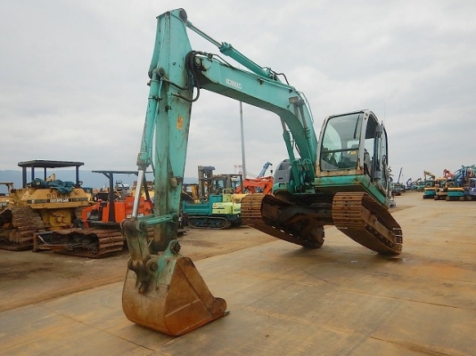 ขายจ้า KOBELCO SK135SR YY02 เก่านอกแท้  เดิมๆๆ  สภาพสวย มีลายแย๊ก พร้อมใช้ ดทร 089-7462641 สุวรรณี
