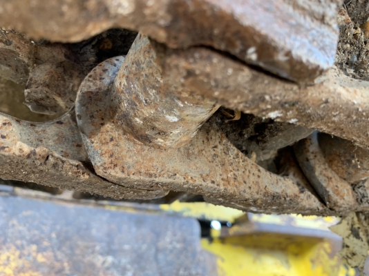 มาใหม่ วันนี้ ขาย 225,000 รถแทรคเตอร์ KOMATSU D20PL-7 6,xxx ชั่วโมง. เก่านอก 1 ปี (ตีนเป็ด-แผ่น 50 CM) เครื่องดี เกียร์แรง โซ่หนา สภาพพร้อมใช้   รถอยู่ นครปฐม โทร 0626426323