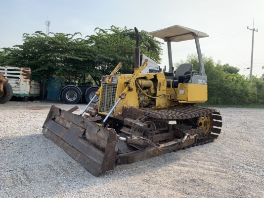 มาใหม่ วันนี้ ขาย 225,000 รถแทรคเตอร์ KOMATSU D20PL-7 6,xxx ชั่วโมง. เก่านอก 1 ปี (ตีนเป็ด-แผ่น 50 CM) เครื่องดี เกียร์แรง โซ่หนา สภาพพร้อมใช้   รถอยู่ นครปฐม โทร 0626426323