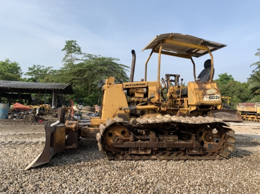 ขาย 158,000 บาท  รถแท๊กเตอร์ Mitsubishi. BD 2 F.  4,xxx ชั่วโมง เก่านอก 1 ปี (ตีนเป็ด-แผ่น 50 CM) เครื่องดี เกียร์แรง โซ่หนา สภาพพร้อมใช้   รถอยู่ นครปฐม โทร 0626426323