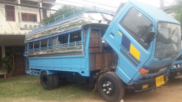 ISUZU NKR110 ###ลูกค้า ผอ.โชติจ.เชียงใหม่ ขับรถถึงรร.ปลอดภัยเรียบร้อยแล้วคับ#### ISUZU NKR110 ###ลูกค้า ผอ.โชติจ.เชียงใหม่ ขับรถถึงรร.ปลอดภัยเรียบร้อยแล้วคับ####