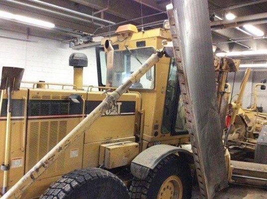ขายรถเกรด ยี่ห้อ CAT รุ่น 140H