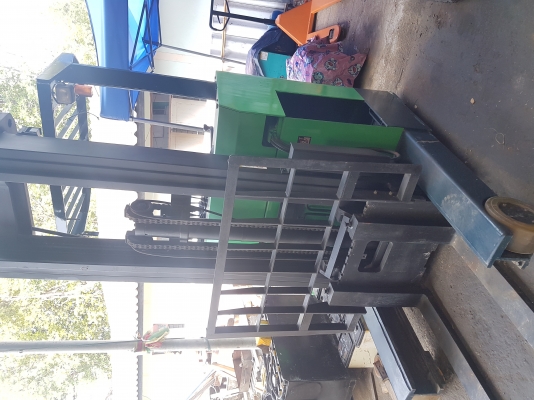 ขายรถไฟฟ้าโตโยต้ารุ่น5ขนาด2ตัน ยกสูง7เมตร