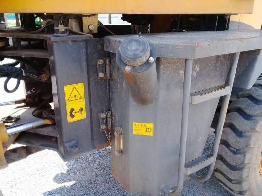 รถตักล้อยาง