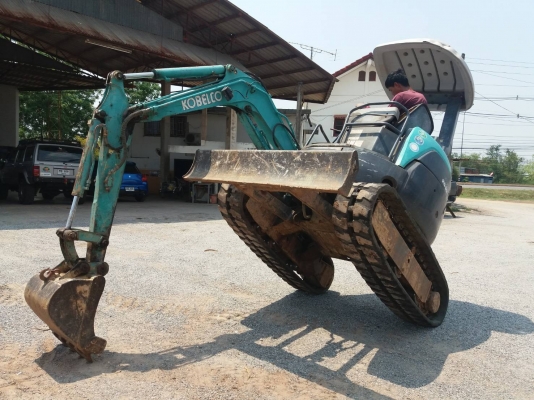 รถแม็คโครเล็ก