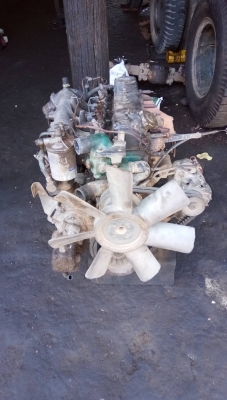 ขายเครื่องพร้อมเกียร์6BG175แรงม้าไม่หลวมถัาหลวมยินดีคืนค่าเดินให้ราคา 68,000