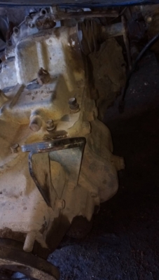 ขายเครื่องพร้อมเกียร์6BG175แรงม้าไม่หลวมถัาหลวมยินดีคืนค่าเดินให้ราคา 68,000