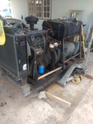 ขายเครื่องปั่นไฟ  25kw.