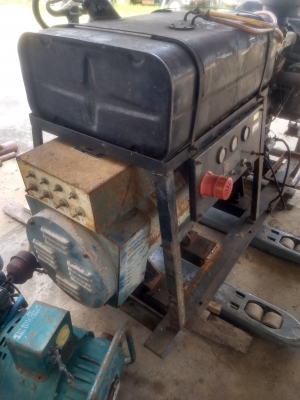 ขายเครื่องปั่นไฟ  25kw.