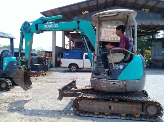 รถแม็คโคร