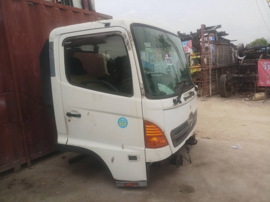 หัวเก๋ง HINO FG เก่านอก ไม่มีแทร็ค