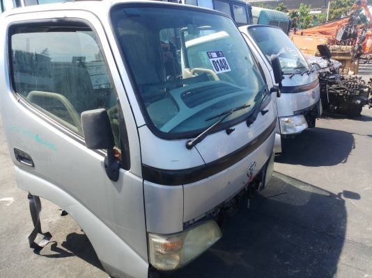 หัวเก๋ง TOYOTA DUTRO เก่านอก