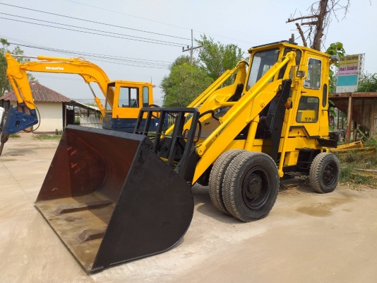 ขายรถตักล้อยางTCM -SD25Y-2 เครื่องยนต์ดีเซล HINO -DM100- 6สูบ รถขับเคลื่อนเพลาเดียว เลี้ยวล้อ เกียร์ธรรมดา มีเก๋ง บุ๊งกี๋ขนาดประมาณ 2 คิว รถเก่านอก มีเอกสาร (ยังไม่เคยใช้งานในเมืองไทย) ขายรถตักล้อยางTCM -SD25Y-2 เครื่องยนต์ดีเซล HINO -DM100- 6สูบ รถขับเคลื่อนเพลาเดียว เลี้ยวล้อ เกียร์ธรรมดา มีเก๋ง บุ๊งกี๋ขนาดประมาณ 2 คิว รถเก่านอก มีเอกสาร (ยังไม่เคยใช้งานในเมืองไทย)