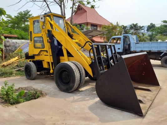 ขายรถตักล้อยางTCM -SD25Y-2 เครื่องยนต์ดีเซล HINO -DM100- 6สูบ รถขับเคลื่อนเพลาเดียว เลี้ยวล้อ เกียร์ธรรมดา มีเก๋ง บุ๊งกี๋ขนาดประมาณ 2 คิว รถเก่านอก มีเอกสาร (ยังไม่เคยใช้งานในเมืองไทย) ขายรถตักล้อยางTCM -SD25Y-2 เครื่องยนต์ดีเซล HINO -DM100- 6สูบ รถขับเคลื่อนเพลาเดียว เลี้ยวล้อ เกียร์ธรรมดา มีเก๋ง บุ๊งกี๋ขนาดประมาณ 2 คิว รถเก่านอก มีเอกสาร (ยังไม่เคยใช้งานในเมืองไทย)