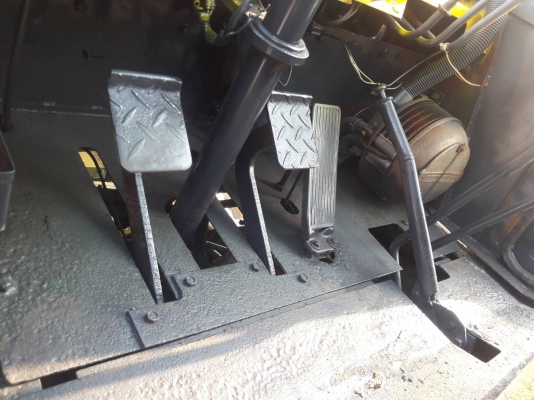 ขายรถตักล้อยางTCM -SD25Y-2 เครื่องยนต์ดีเซล HINO -DM100- 6สูบ รถขับเคลื่อนเพลาเดียว เลี้ยวล้อ เกียร์ธรรมดา มีเก๋ง บุ๊งกี๋ขนาดประมาณ 2 คิว รถเก่านอก มีเอกสาร (ยังไม่เคยใช้งานในเมืองไทย) ขายรถตักล้อยางTCM -SD25Y-2 เครื่องยนต์ดีเซล HINO -DM100- 6สูบ รถขับเคลื่อนเพลาเดียว เลี้ยวล้อ เกียร์ธรรมดา มีเก๋ง บุ๊งกี๋ขนาดประมาณ 2 คิว รถเก่านอก มีเอกสาร (ยังไม่เคยใช้งานในเมืองไทย)