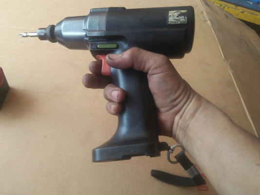 ขายไขควงมีระบบกระแทกของjapan