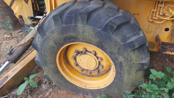 ขายยกคู่ตามสภาพ 240,000 รถตัก CAT 910 เครื่องพัง และรถตักหน้าขุดหลัง CASE เครื่องพังเหมือนกันครับ