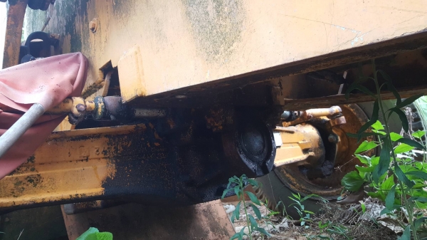 ขายยกคู่ตามสภาพ 240,000 รถตัก CAT 910 เครื่องพัง และรถตักหน้าขุดหลัง CASE เครื่องพังเหมือนกันครับ