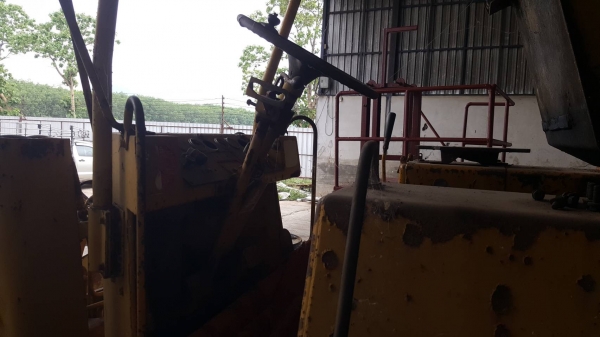 ขายยกคู่ตามสภาพ 240,000 รถตัก CAT 910 เครื่องพัง และรถตักหน้าขุดหลัง CASE เครื่องพังเหมือนกันครับ