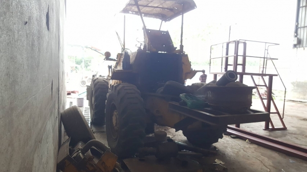 ขายยกคู่ตามสภาพ 240,000 รถตัก CAT 910 เครื่องพัง และรถตักหน้าขุดหลัง CASE เครื่องพังเหมือนกันครับ