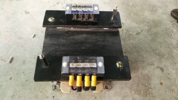 750 บ.ส่งถึงบ้านฟรี โทร 083-2000058 LINE ID: line832923 หม้อแปลงไฟฟ้าจากไฟบ้าน 220V. เป็น 100 - 110V 750 บ.ส่งถึงบ้านฟรี โทร 083-2000058 LINE ID: line832923 หม้อแปลงไฟฟ้าจากไฟบ้าน 220V. เป็น 100 - 110V