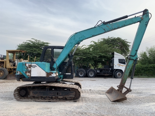 มาใหม่ อีกคัน 455,000 บาท KOBELCO SK60 MARK 3 (บูมยาวพิเศษ-ใบแทรคกว้าง ) แผ่น 80 CM  เครื่องดี ปั้มแรง โช่หนา เอวแน่น สภาพพร้อมใช้   รถอยู่ นครปฐม โทร 0626426323