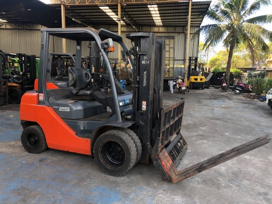 ขายรถฟอร์คลิฟท์เก่านอกนำเข้าจากญี่ปุ่น Toyota 8FD25