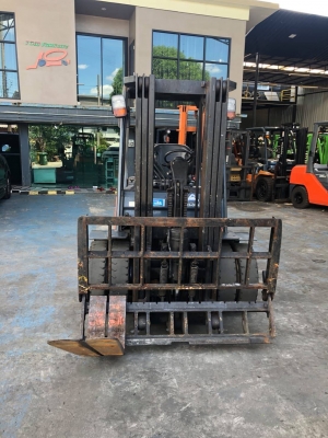 ขายรถฟอร์คลิฟท์เก่านอกนำเข้าจากญี่ปุ่น Toyota 8FD25