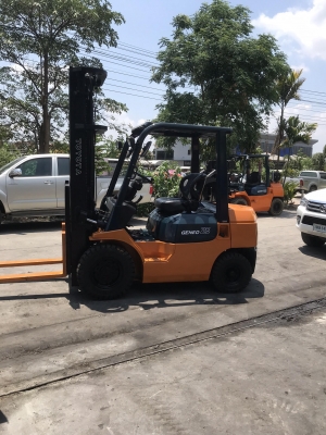 ขายรถฟอร์คลิฟท์ยี่ห้อTOYOTAรุ่น7FD25 ขายรถฟอร์คลิฟท์ยี่ห้อTOYOTAรุ่น7FD25