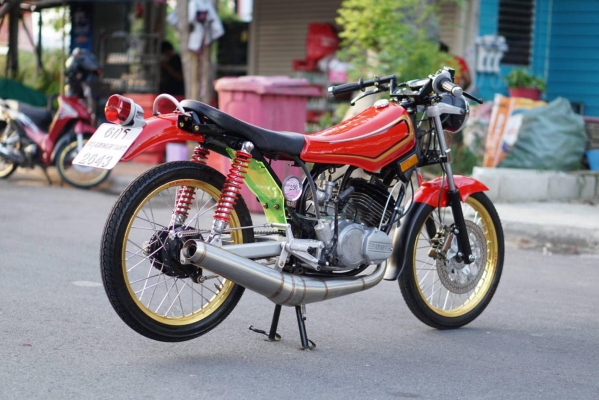 ร้าน วุฒิ นนบุรี ขาย Yamaha Concord 135cc. รถสวยแต่งเต็มๆทะเบียนโอน