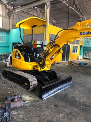 KOMATSU PC35MR-1  รถเก่านอกนำเข้าจากญี่ปุ่น  สภาพสวย เครื่องปั้มดี เอวแน่น โซ่สวยช่วงล่างเต็ม มีลายหัวแย็ก (#คอลโทนสั้นปั้มนิ้ว) เอกสารอินวอยครบ  ราคา450,000บาทต่อลองได้  สนใจโทร 096-541-1713 วัชรัตน์  รถขุดดีมีคุณภาพต้อง #ร้านแสนเจริญแทรกเตอร์  (เจ้าของข
