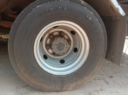 6ล้อตู้แห้งยาว5เมตร ISUZU NPR 120แรง