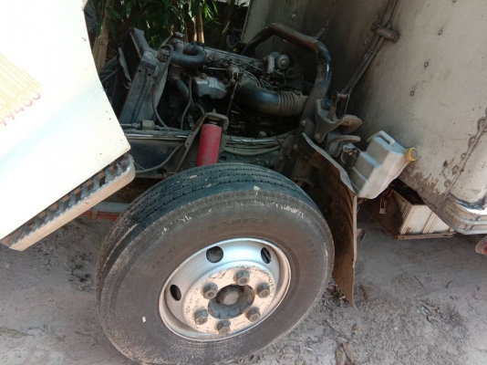 6ล้อตู้แห้งยาว5เมตร ISUZU NPR 120แรง