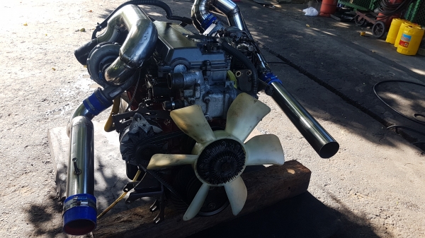 ขายเครื่องยนต์hino jo8c