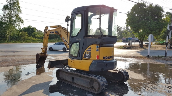 รถขุดโคมัสสุ PC30MR3 เก่าญี่ปุ่น