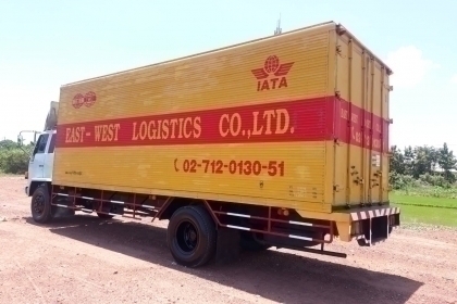 ISUZU ROCKY 6ล้อ ตู้ 2บาน เครื่อง 175 แรง ยาว 7.20 ม. พาว์เวอร์ จิ๊ฟฟี่ รถพร้อมใช้งาน ราคา 400,000 บาท ติดต่อ 089-5367218. 081-4252943 ISUZU ROCKY 6ล้อ ตู้ 2บาน เครื่อง 175 แรง ยาว 7.20 ม. พาว์เวอร์ จิ๊ฟฟี่ รถพร้อมใช้งาน ราคา 400,000 บาท ติดต่อ 089-5367218. 081-4252943