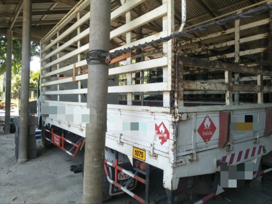 รถอีซูซุ 6 ล้อ รั้ว ( ไม่ดั้ม ) NPR 150 แรงม้า. ปี 55. สนใจติดต่อ 081 - 6079515 รถอีซูซุ 6 ล้อ รั้ว ( ไม่ดั้ม ) NPR 150 แรงม้า. ปี 55. สนใจติดต่อ 081 - 6079515