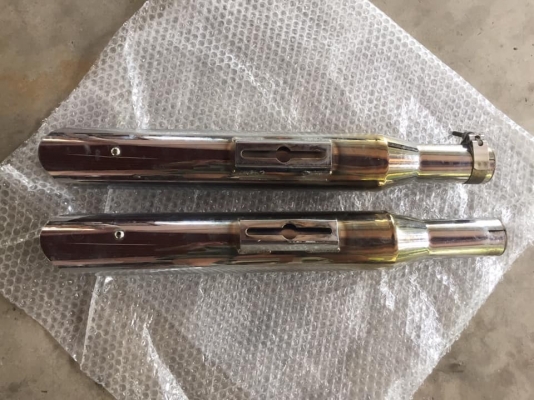 ขายปลายท่อคู่ สภาพสวยๆครับ