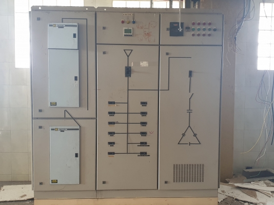 ขายตู้MDB250KVAพร้อมแคปแบ๊งค์เมน400Aลูกย่อย100แอมป์ทั้งหมด70,000ครับ