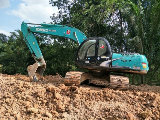 ขายแบคโฮKUBELCO SK200-Vธรรมดาราคา 550,000 ขายแบคโฮKUBELCO SK200-Vธรรมดาราคา 550,000