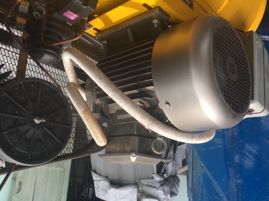 ขายปั๊มลมมือสอง15เเรง ขายปั๊มลมมือสอง15เเรง