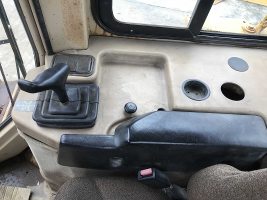 CAT D5M-XL นำเข้าตรงจากญี่ปุ่น