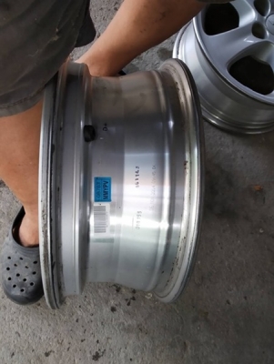 ล้อเปล่าขอบ15 5รู4วงแถมน๊อตล้อ