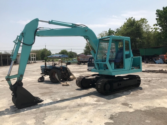 ขายรถแม็คโคร cat E70B  ราคา 190,000 บาท