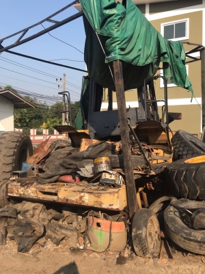 ซาก CAT 950G เครื่อง เกียร์ เฟืองท้ายอยู่ครบ (หัวฉีดใหม่ซื้อจากเมโทรสองแสนกว่าแล้ว) ซาก CAT 950G เครื่อง เกียร์ เฟืองท้ายอยู่ครบ (หัวฉีดใหม่ซื้อจากเมโทรสองแสนกว่าแล้ว)