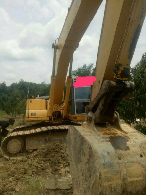 ขายแบคโฮ KOMATSU PC200-6 ไฟครบระบบเต็มเอกสารเล่มทะเบียนราคา 750,000 ขายแบคโฮ KOMATSU PC200-6 ไฟครบระบบเต็มเอกสารเล่มทะเบียนราคา 750,000
