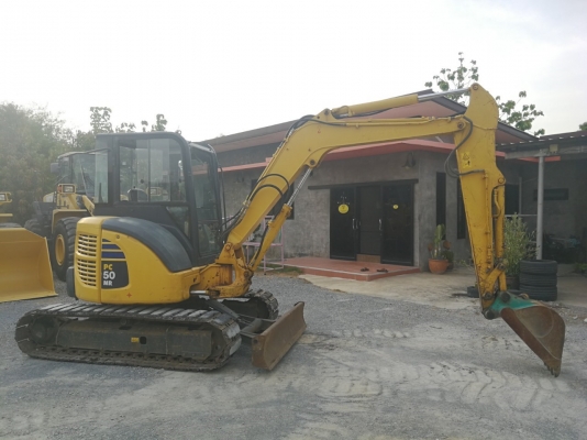 มาใหม่ๆ สวยๆเลย KOMATSU PC 50MR-2 อามยาวพิเศษ นำเข้าจากญี่ปุ่นโดยตรง ชั่วโมงทำงานน้อย พร้อมตู้เก๋งสวยๆ โทร.090-986-2521 อ๊อบ