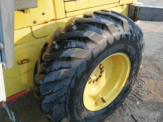 ขาย รถตักล้อยาง KOMATSU WA100-3 เครื่อง 6สูบ นำเข้าจากญี่ปุ่น โทร.090-986-2521 อ๊อบ